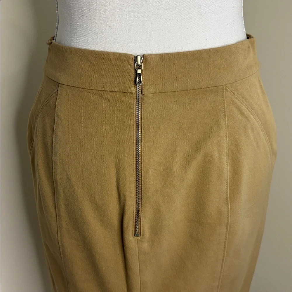 Ann Taylor Tan Pencil Skirt. Size 0